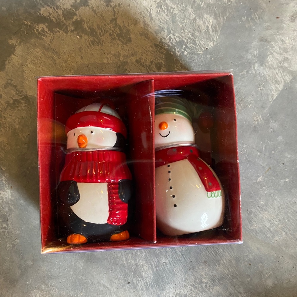 Salt and pepper shakers